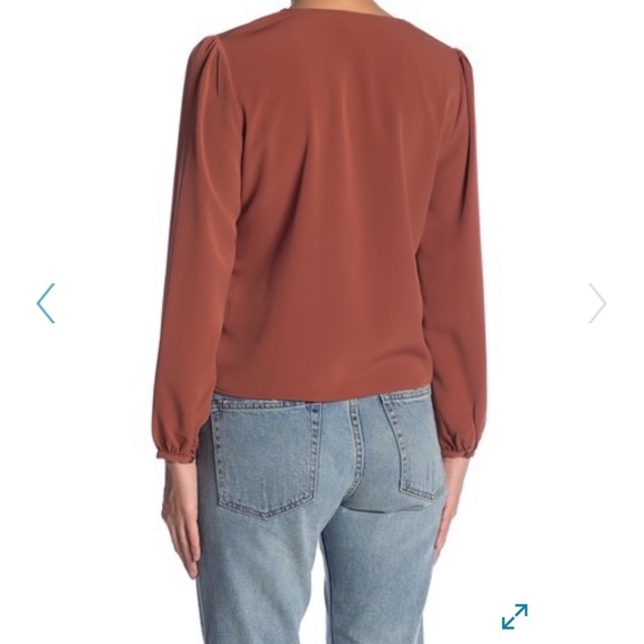 🆕 Elodie Asymmetrical Button Down Blouse - Picture 6 of 6